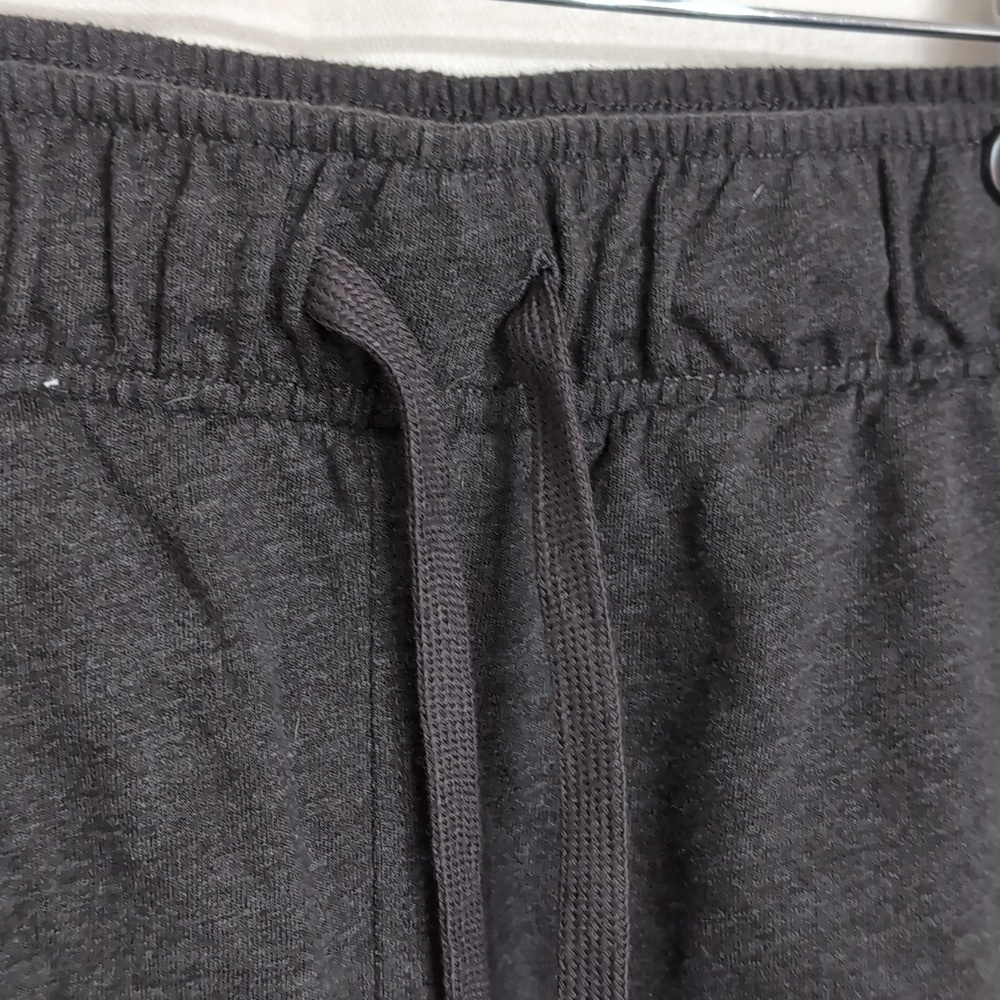 bcg Dark Grey Sweat Shorts Size Small - Picture 3 of 5